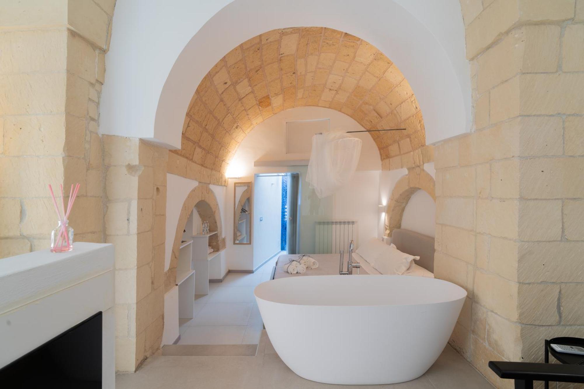 Dimora Barocca Luxury Suites Lecce Zewnętrze zdjęcie
